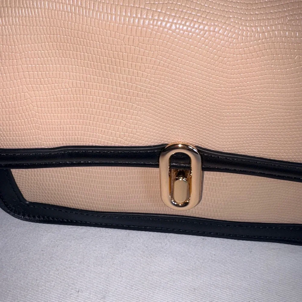 Jules Kae Crossbody Bag Small Beige Black Excellent Lizard Embossed Turn-Lock